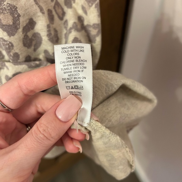 Maurices Leopard Print AC/DC Graphic Tee Top 0X - Picture 7 of 7